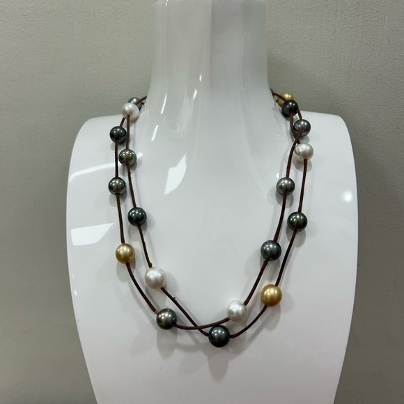 Wendy Mignot Multicolor All Around Pearl Necklace